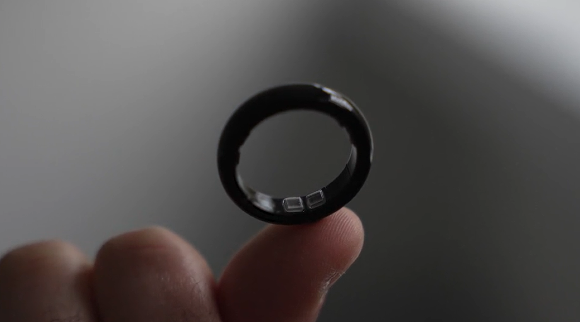 Iris smart ring 