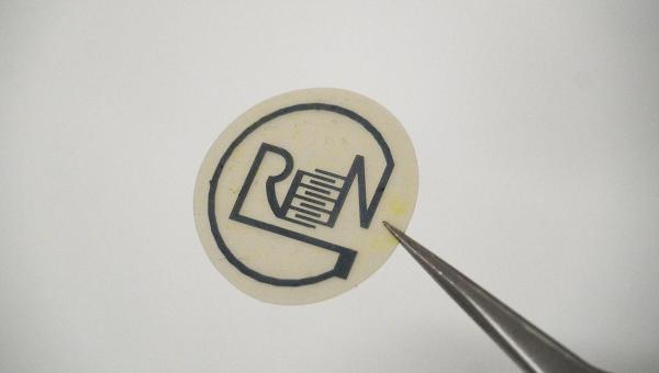 A biodegradable sensor for sensitive shipments